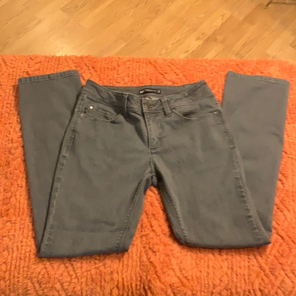 💥 $5 if bundled - LEE Jeans Size 6 Short Please Read